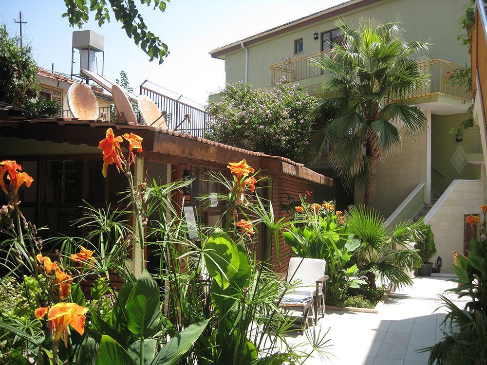 Yali Hotel Sidé Extérieur photo
