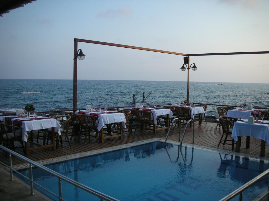 Yali Hotel Sidé Extérieur photo