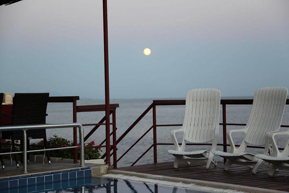 Yali Hotel Sidé Extérieur photo